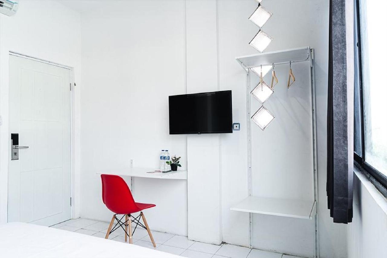 Reddoorz Near Seasons City Mall Джакарта Екстериор снимка