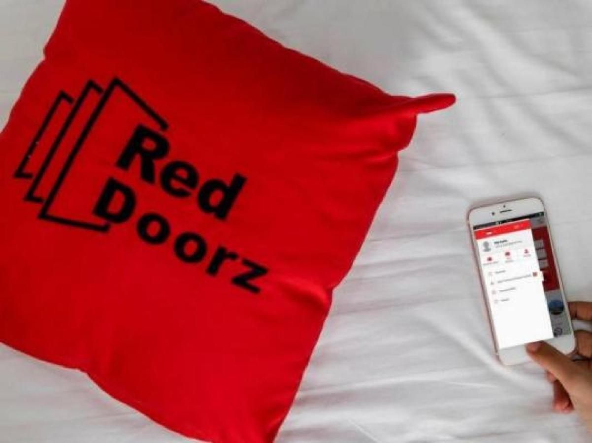Reddoorz Near Seasons City Mall Джакарта Екстериор снимка